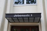 Waffenamt_Jebenstrasse_Eingang.JPG